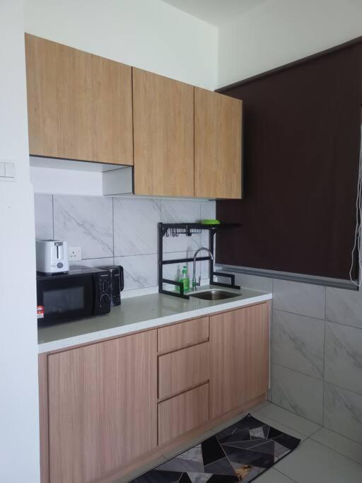 And Sleep Bangi - 4 Bedrooms Apartment Bandar Baru Bangi
